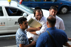 Jewish anti-missionaries take on Messianic believers